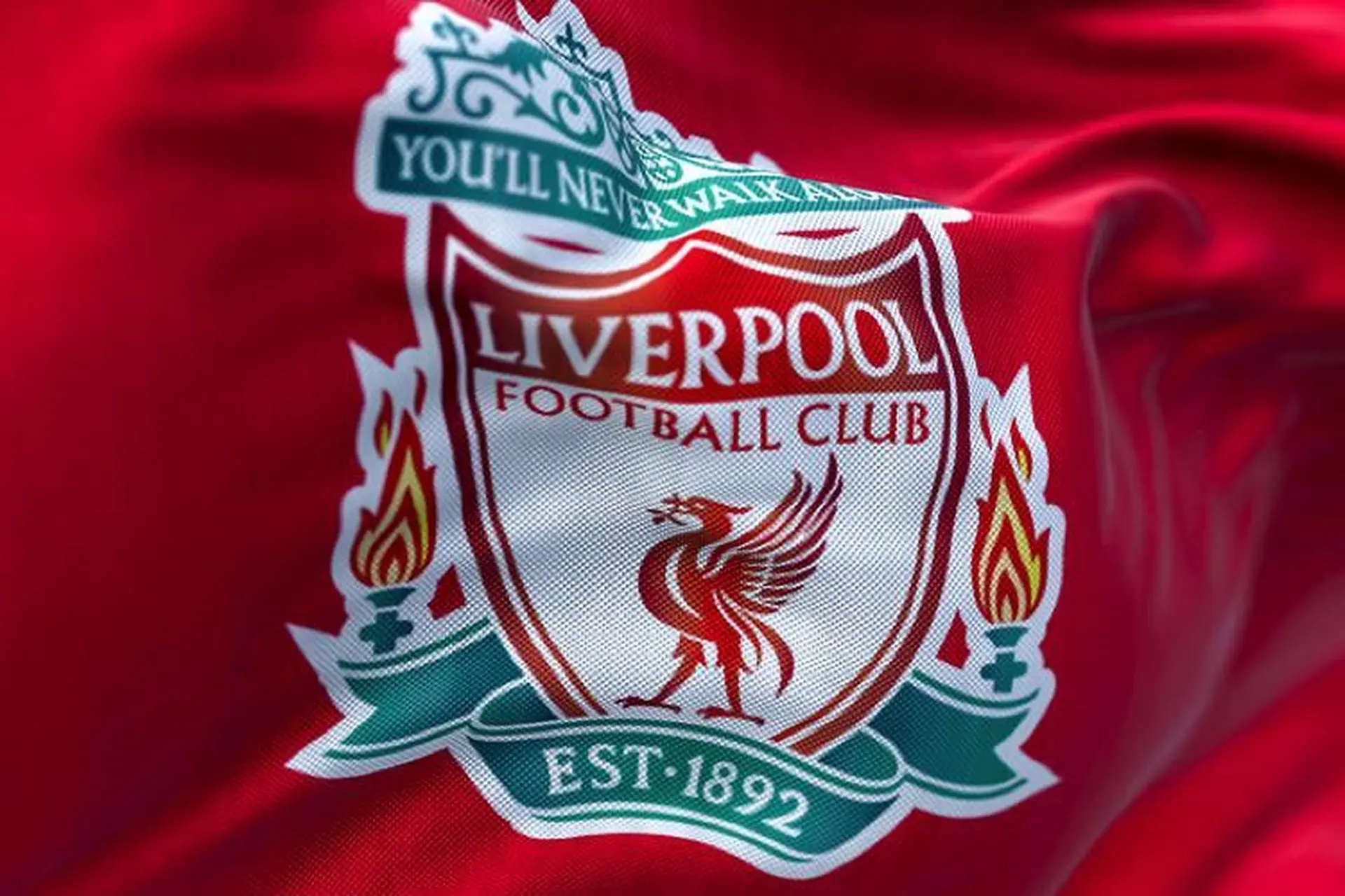 LIVERPOOL GẤP RÚT SĂN ĐUỔI TIỀN ĐẠO